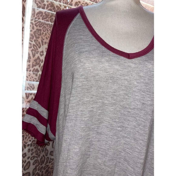 Women’s Burgundy Maurices Quarter Sleeve Shirt 💖 - Picture 6 of 17